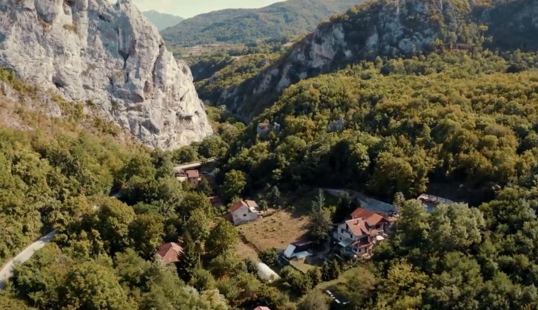 Dom Sa Pogledom Jela Villa Jelasnica  ภายนอก รูปภาพ